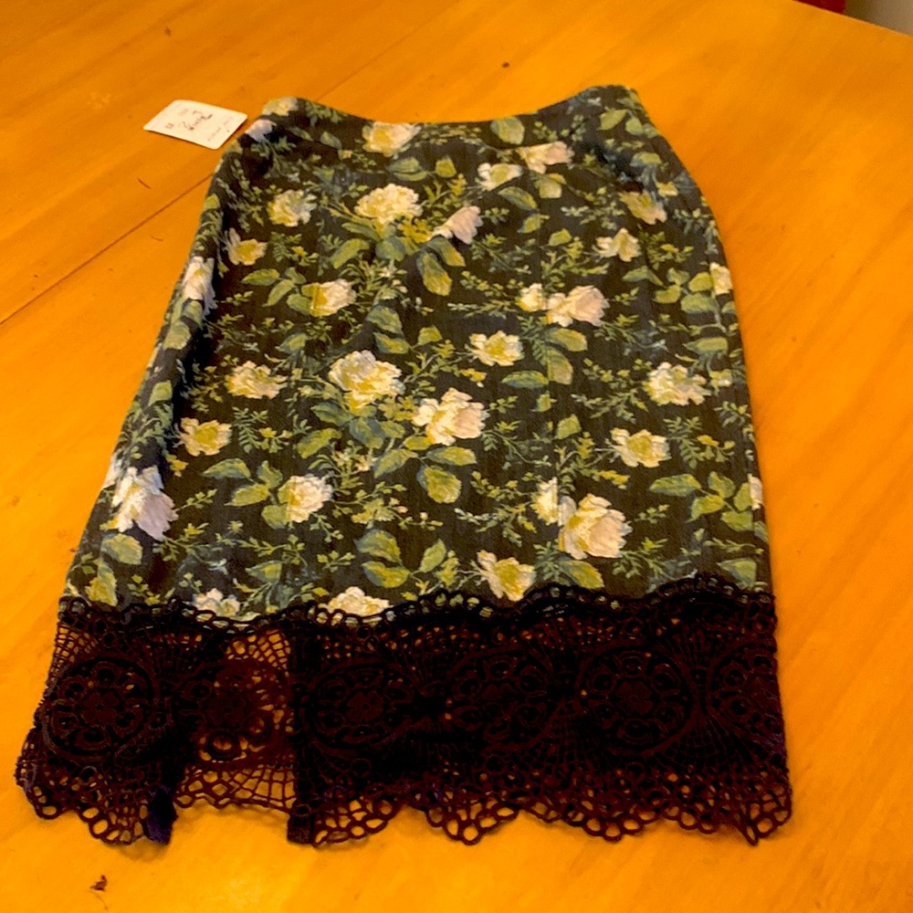 Free People floral skirt. New with tags.
